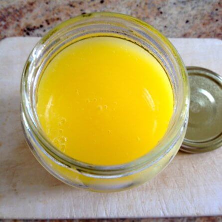 La lemon curd va gélifier un peu au réfrigérateur